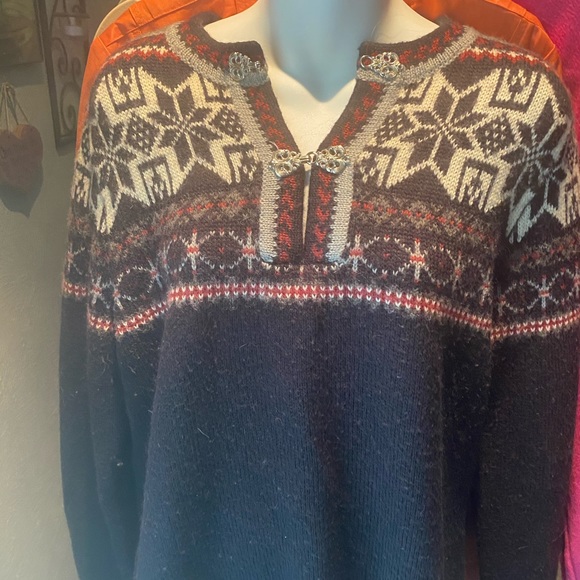 Guide Series wool blend sweater - Picture 2 of 4